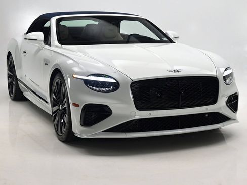 Used 2025 Bentley Continental GT Speed image 4