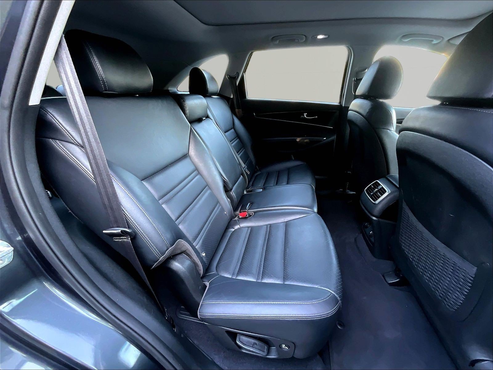 Used 2020 Kia Sorento EX AWD/4WD image 25