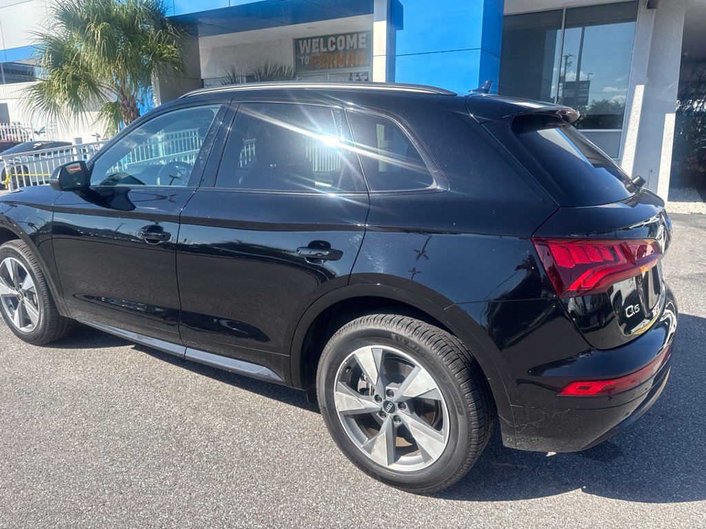 Used 2020 Audi Q5 2.0T Premium w/ Titanium Sport Package AWD/4WD image 6