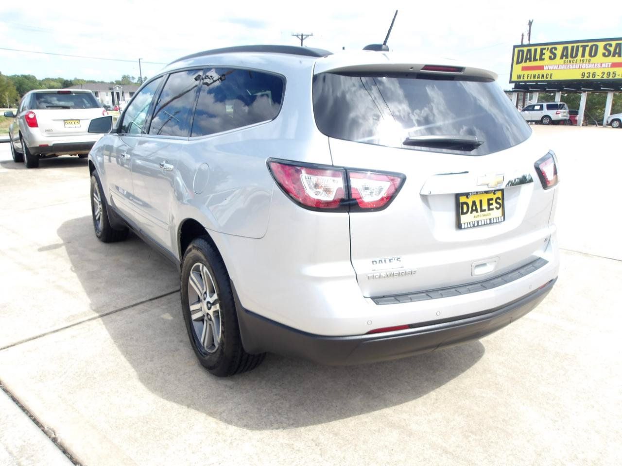 Used 2017 Chevrolet Traverse LT FWD image 14