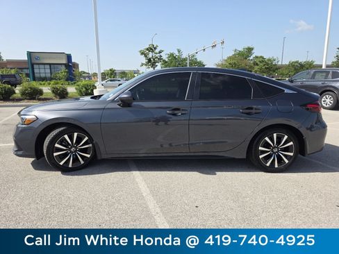 Used 2024 Honda Civic EX-L image 12