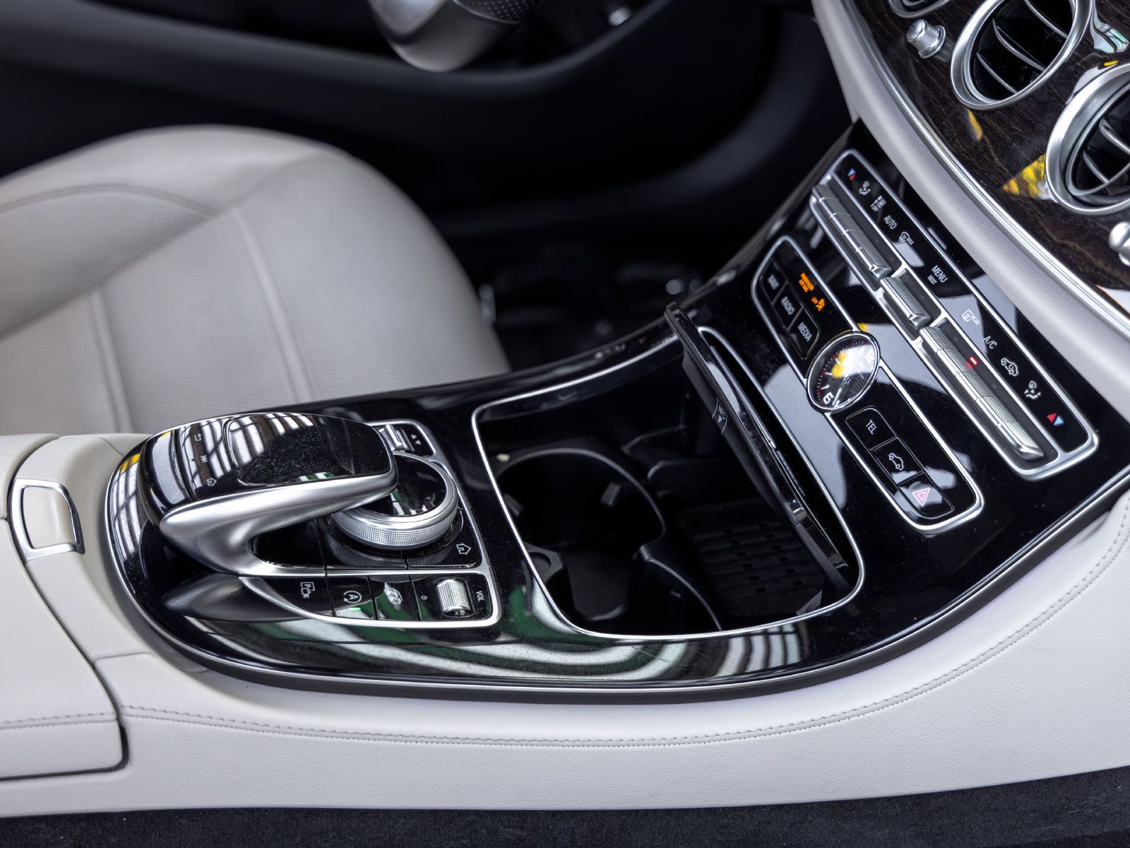 Used 2018 Mercedes-Benz E 63 AMG S image 62