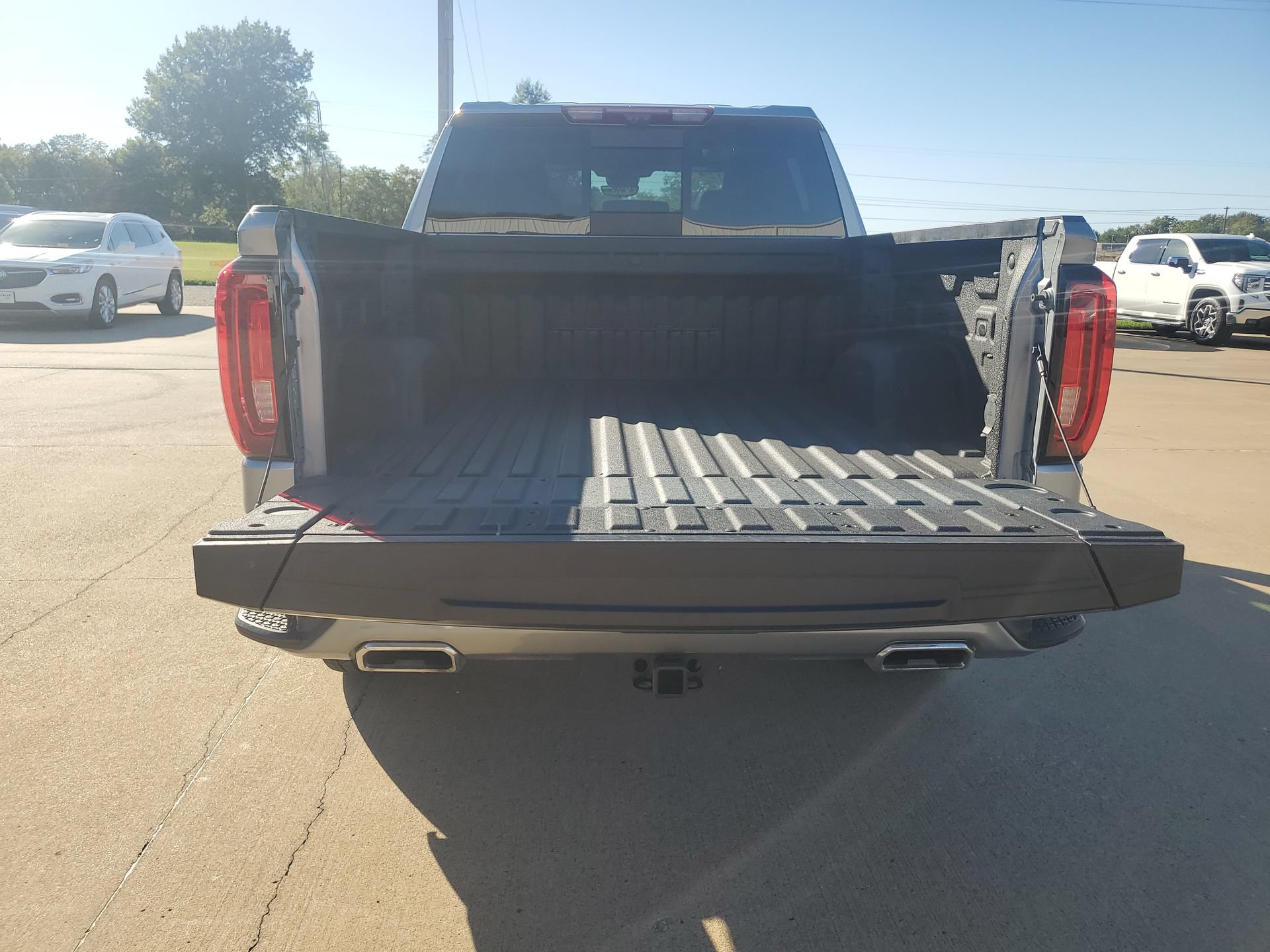 Used 2024 GMC Sierra 1500 Denali w/ Denali Reserve Package AWD/4WD image 33
