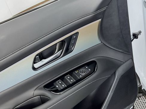 New 2025 Nissan Murano SL image 15