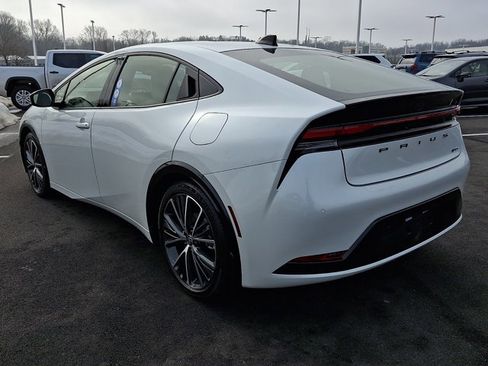 New 2026 Toyota Prius XLE image 4