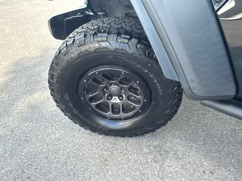 Used 2023 Jeep Wrangler Unlimited Sport AWD/4WD image 39