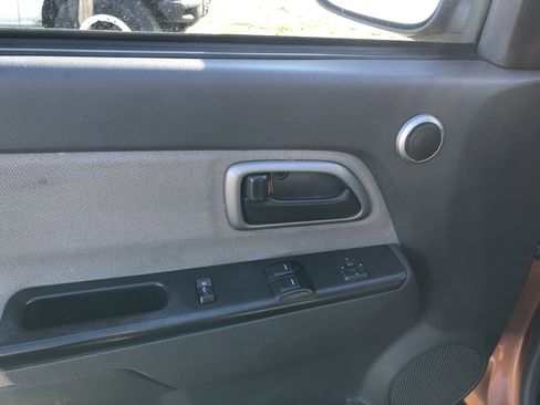 Used 2004 Chevrolet Colorado LS w/ Power Convenience Package image 12