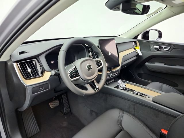 New 2026 Volvo XC60 B5 Plus w/ Protection Package Premier AWD/4WD image 20