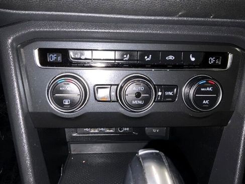 Used 2019 Volkswagen Tiguan SEL Premium image 20