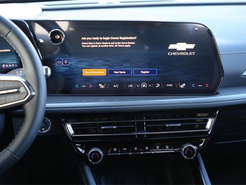 New 2026 Chevrolet Traverse LT w/ Midnight/Sport Edition image 16