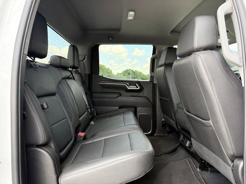 Used 2025 GMC Sierra 1500 SLT AWD/4WD image 28