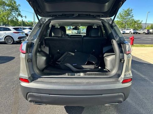 Used 2022 Jeep Cherokee Latitude Lux AWD/4WD image 16