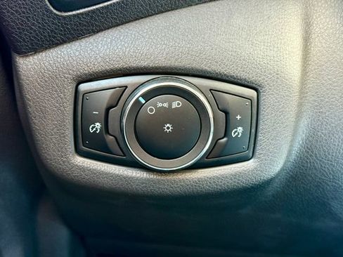 Used 2018 Ford Transit Connect XL image 24