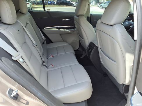 Certified 2023 Cadillac XT4 Luxury FWD image 13