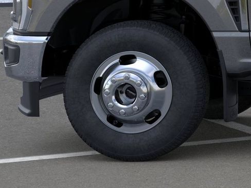 New 2026 Ford F350 4x4 Crew Cab DRW Super Duty image 19
