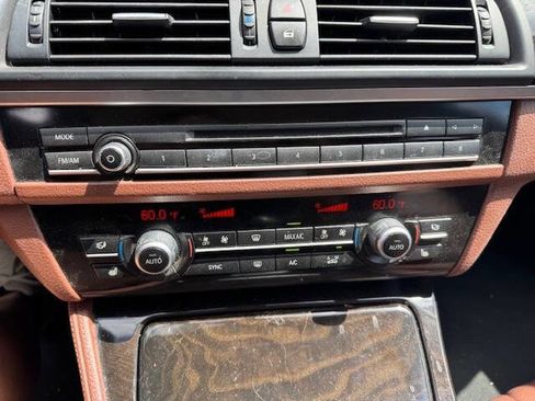 Used 2015 BMW 528i Sedan image 38