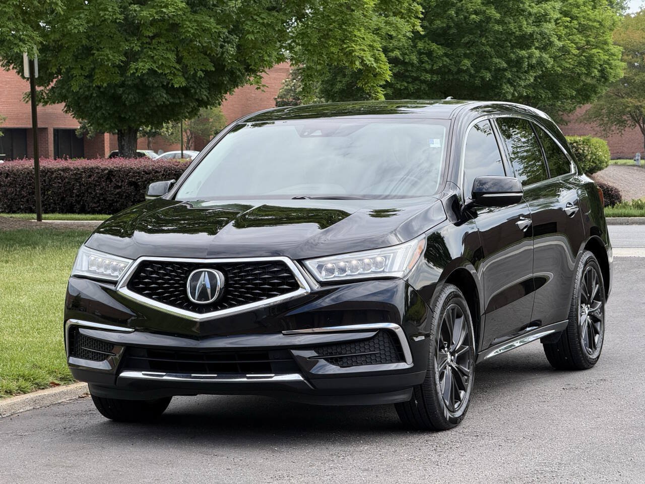 Used 2019 Acura MDX w/ Technology Package AWD/4WD image 2