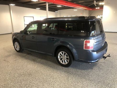 Used 2018 Ford Flex SE FWD image 3