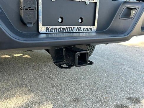 Certified 2025 Jeep Gladiator Sport AWD/4WD image 34