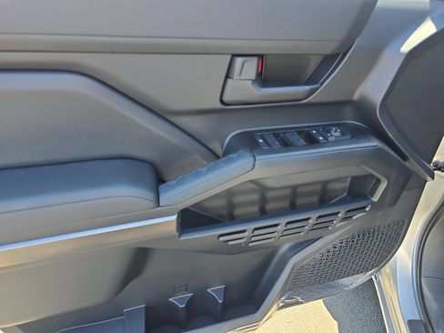 New 2026 Toyota 4Runner SR5 AWD/4WD image 12