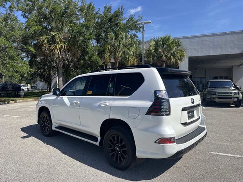 Certified 2023 Lexus GX 460 w/ Black Line Special Edition AWD/4WD image 7