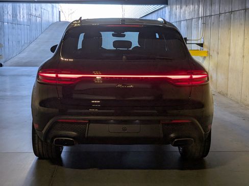 New 2026 Porsche Macan image 8