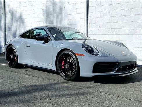 Certified 2024 Porsche 911 Carrera GTS image 7