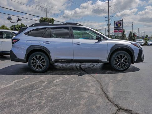 Used 2024 Subaru Outback Onyx Edition AWD/4WD image 4