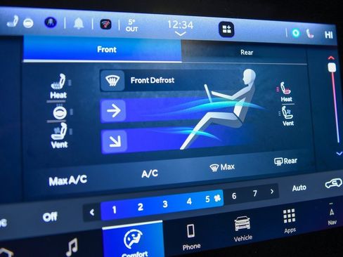 Used 2024 Jeep Wagoneer 4WD w/ Premium Group I image 28