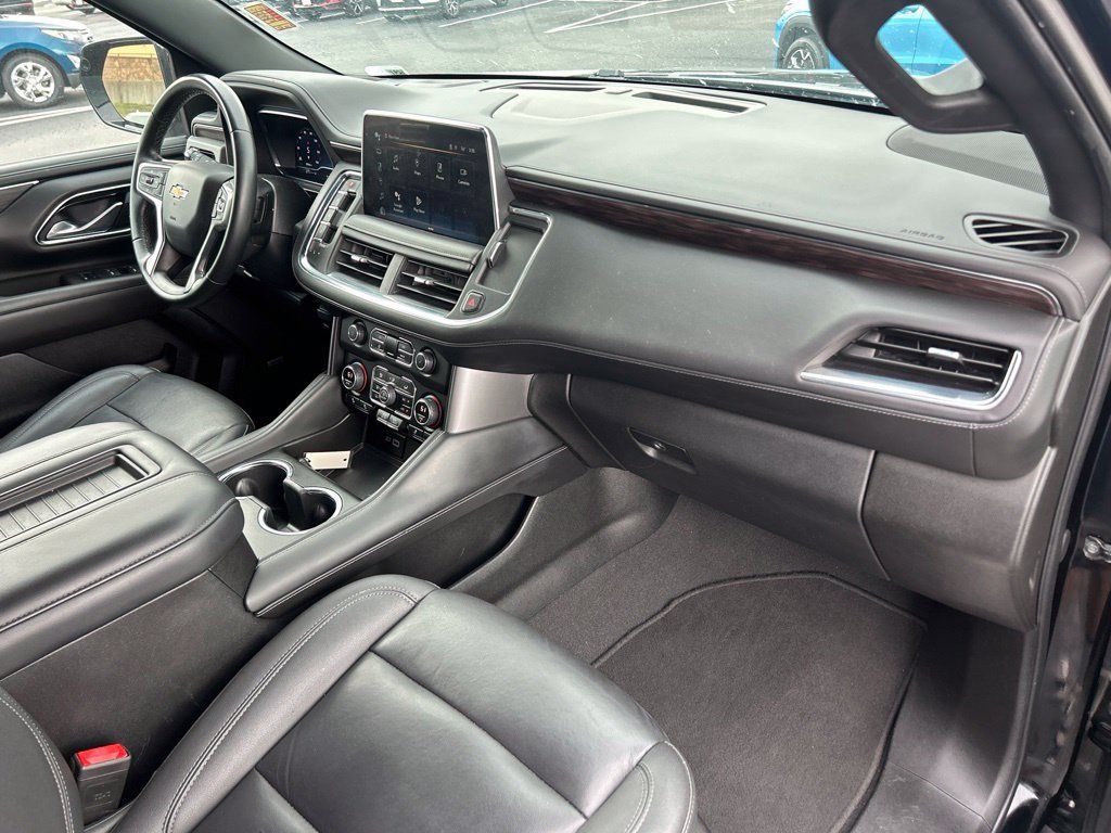 Used 2024 Chevrolet Suburban LT AWD/4WD image 39