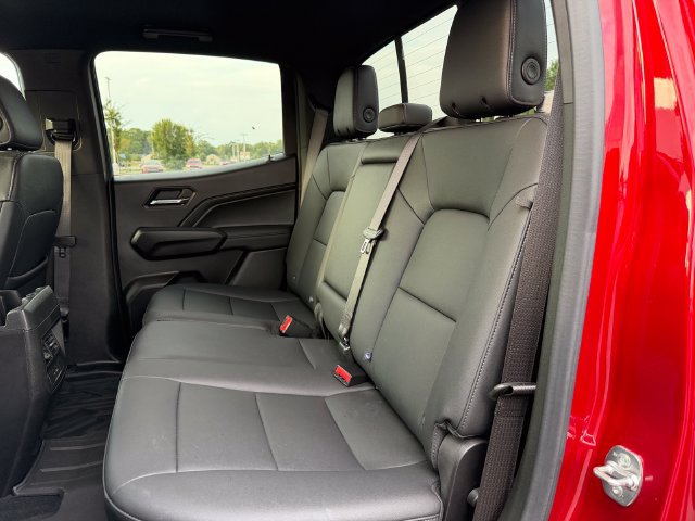 Used 2024 GMC Canyon Elevation w/ Elevation Premium Package AWD/4WD image 16