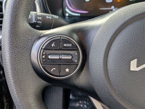 Used 2024 Kia Soul LX w/ Option Group 015 image 18
