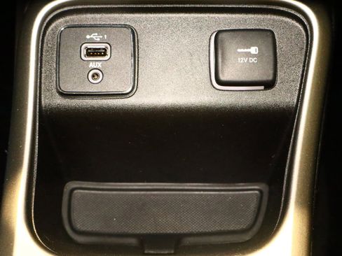 Used 2019 Jeep Compass Latitude w/ Safety & Security Group image 25