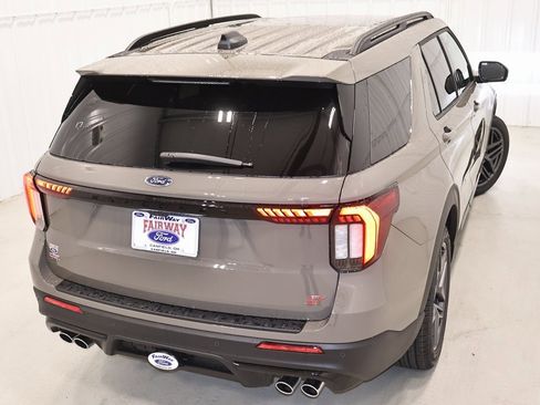 New 2026 Ford Explorer ST w/ Sun And Sound Package image 42