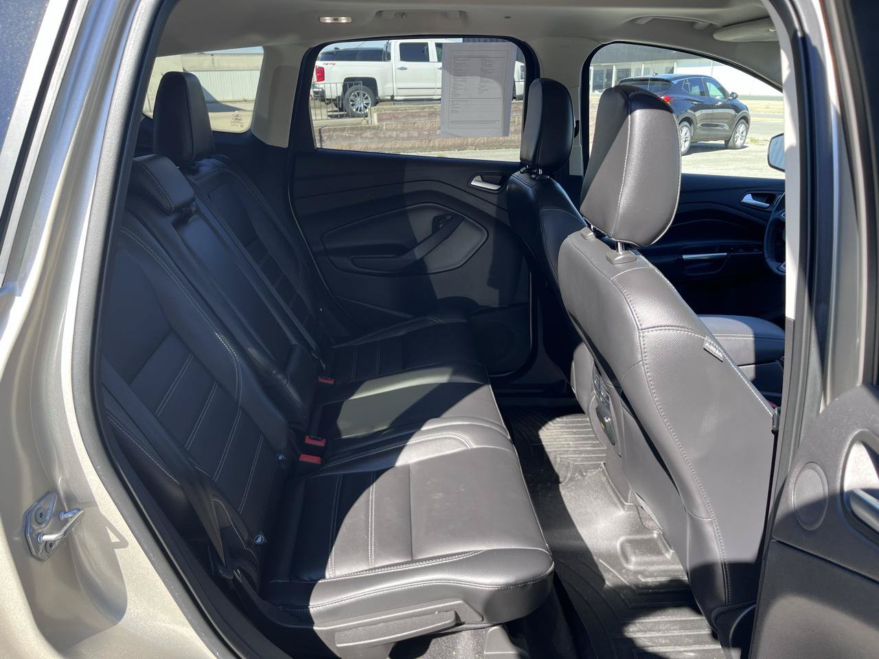 Used 2018 Ford Escape Titanium w/ Ford Safe & Smart Package AWD/4WD image 16