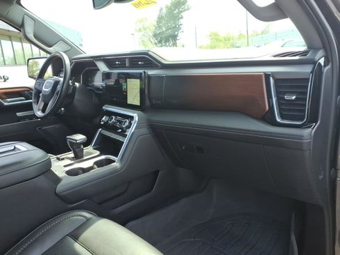 Used 2022 GMC Sierra 1500 Denali AWD/4WD image 14
