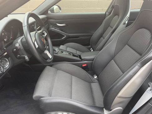 Used 2018 Porsche 911 Carrera T RWD image 5