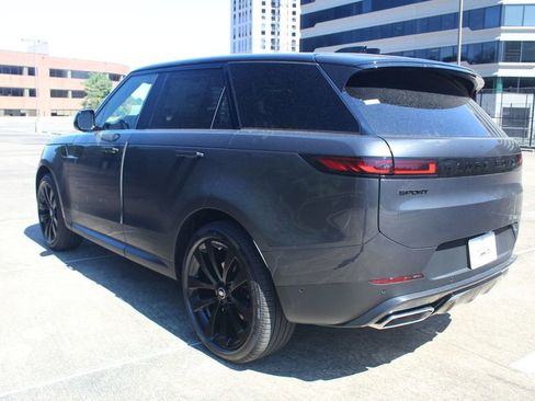 New 2025 Land Rover Range Rover Sport SE image 11