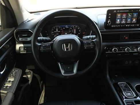 Used 2024 Honda Pilot Elite image 10