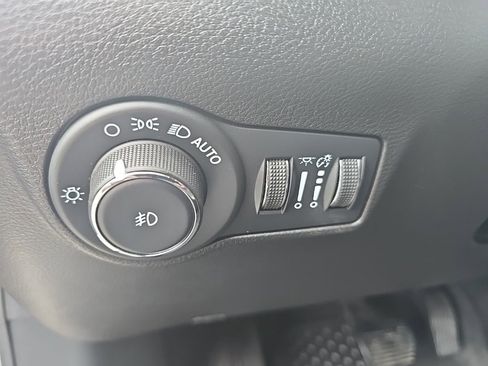 Used 2023 Jeep Compass Trailhawk w/ Trailhawk Elite Group image 27