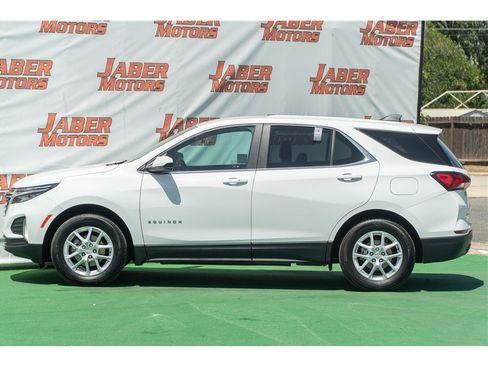 Used 2024 Chevrolet Equinox LT FWD image 18