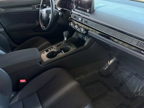 Certified 2025 Honda Civic Sport image 18