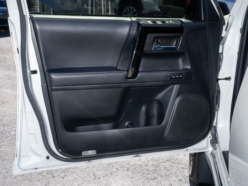 Used 2022 Toyota 4Runner Limited image 10