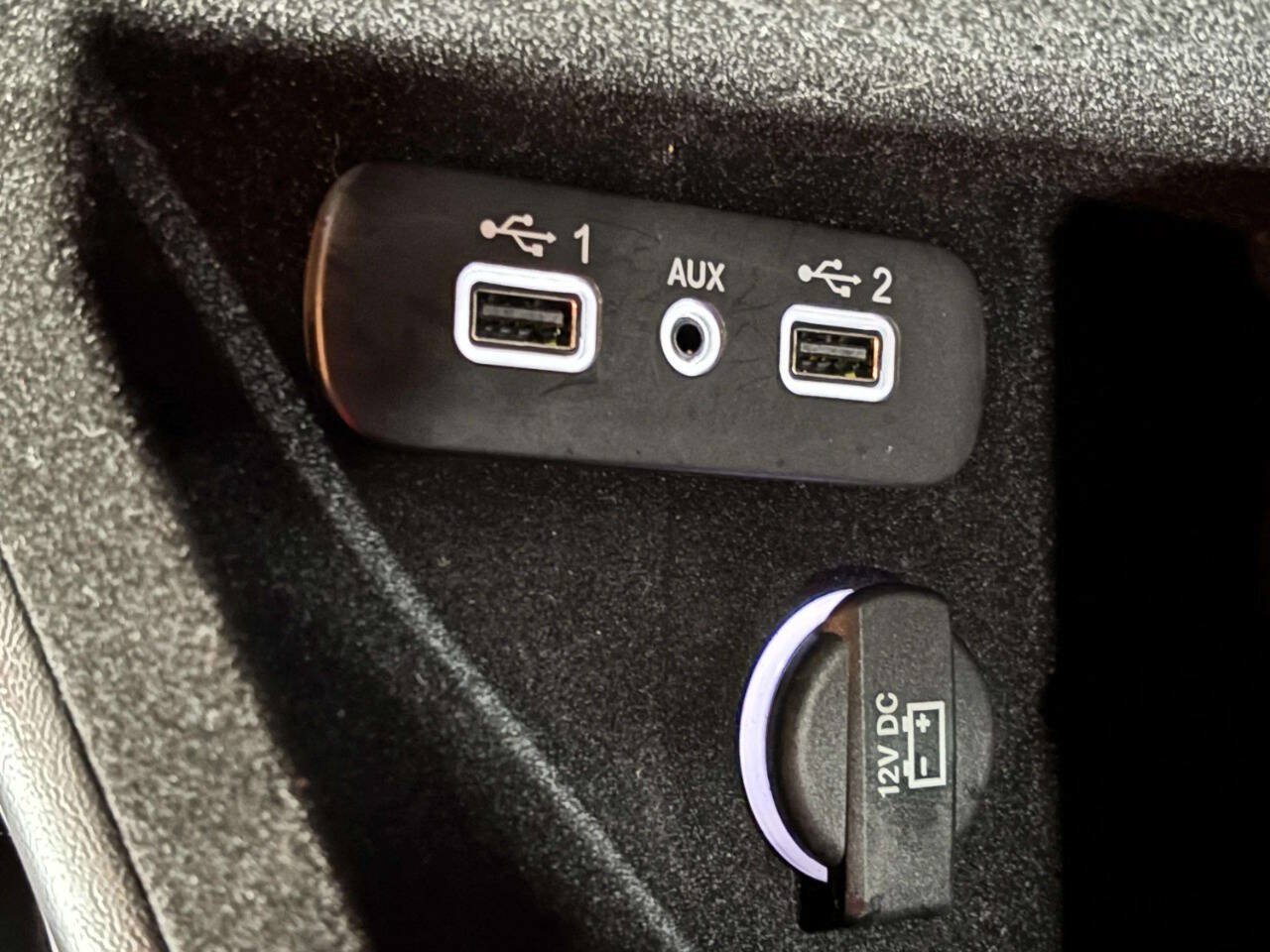 Used 2022 Dodge Challenger R/T Scat Pack w/ Driver Convenience Group RWD image 33
