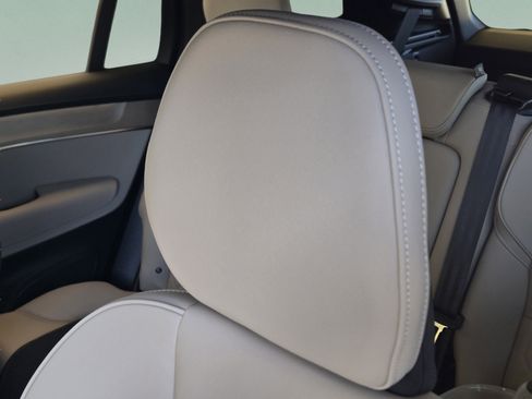 Used 2026 Volvo XC90 B6 Plus w/ Protection Package Premier AWD/4WD image 14