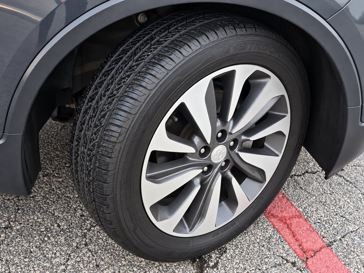 Certified 2017 Buick Encore Essence FWD image 9