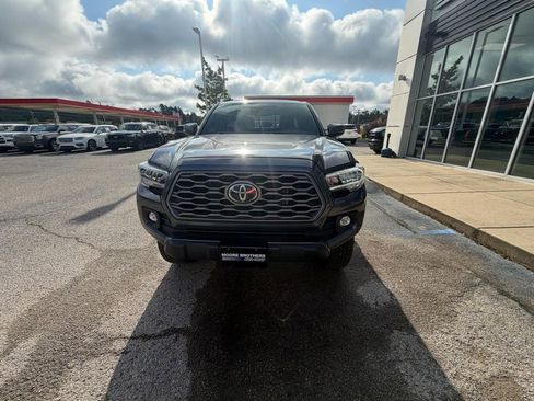 Used 2023 Toyota Tacoma TRD Off-Road AWD/4WD image 6