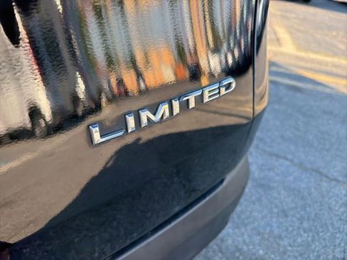 Used 2024 Toyota Grand Highlander AWD image 18