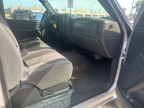 Used 2005 Chevrolet Silverado 3500 LS w/ Heavy-Duty Power Package image 7
