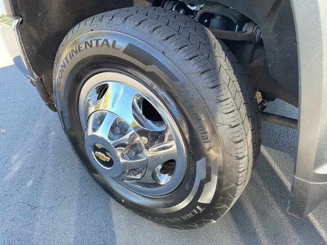 Used 2023 Chevrolet Silverado 3500 LT w/ Convenience Package AWD/4WD image 14